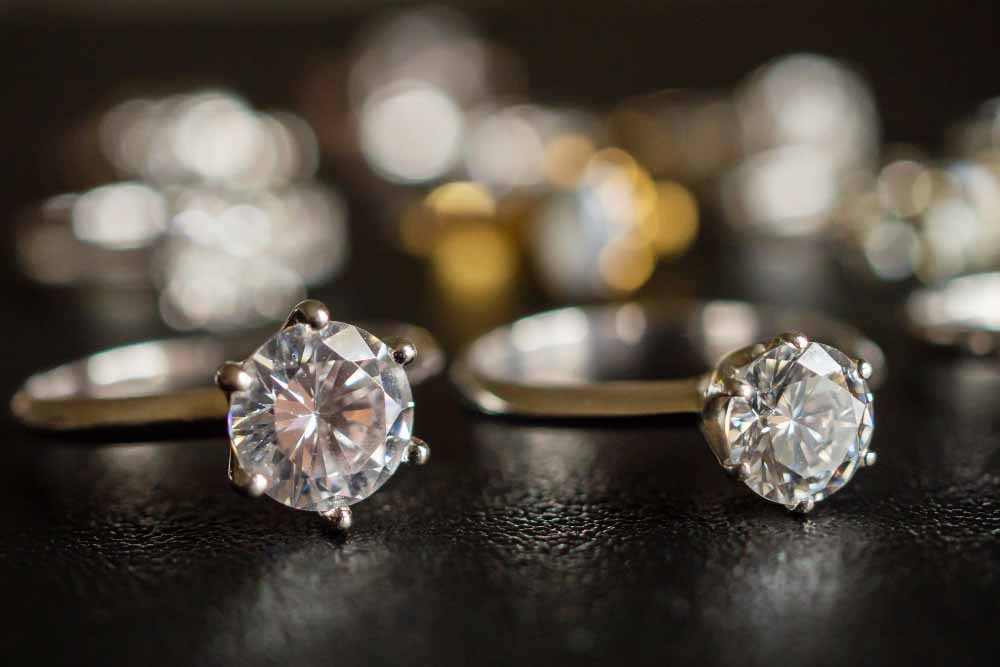 due anelli di diamanti